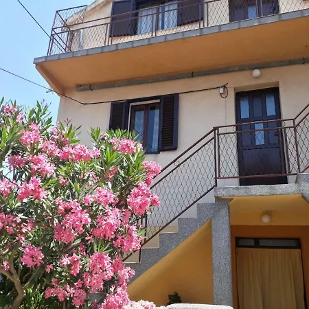 Appartement Vozana *